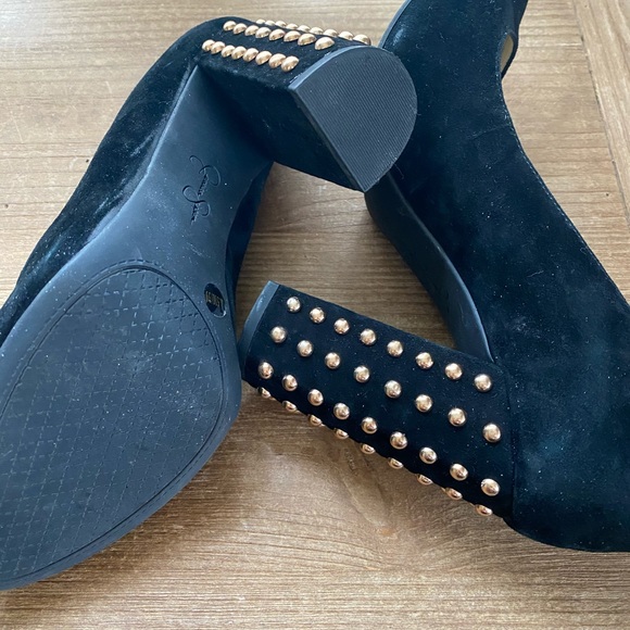 Jessica Simpson Black Suede gold studded heel. - Picture 4 of 5